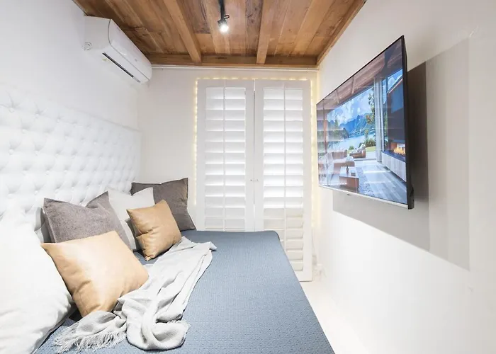Apartment Twin Casa 2 Connected Units For 12pax 4br Big Groups Cebu