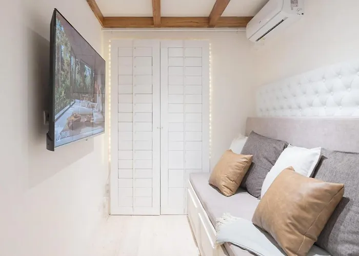 Twin Casa 2 Connected Units For 12pax 4br Big Groups Cebu